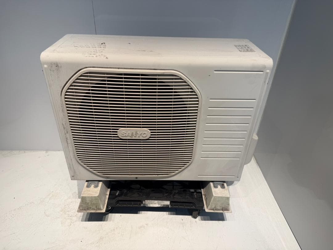 263　SANYO　2009年製エアコン　8～10畳用