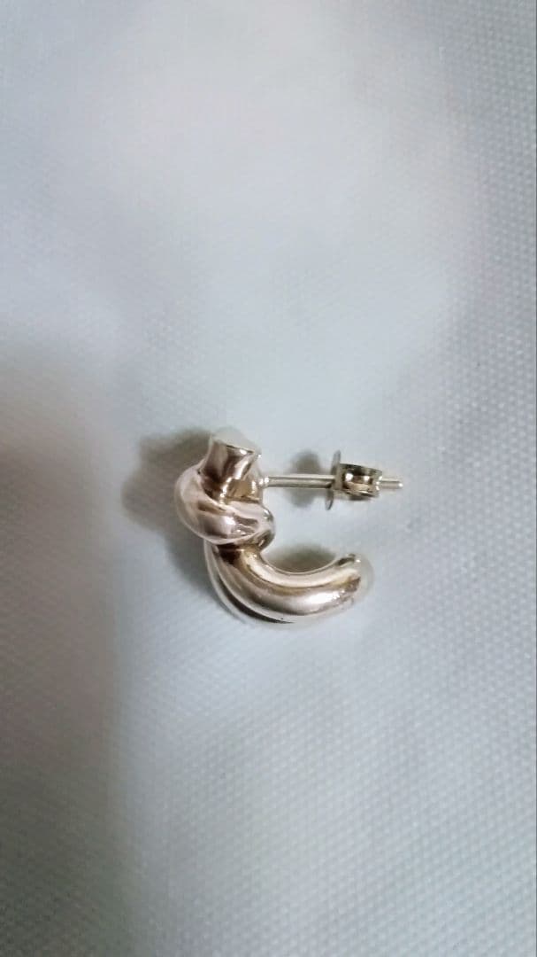 ボッテガヴェネタ　ピアス　片耳