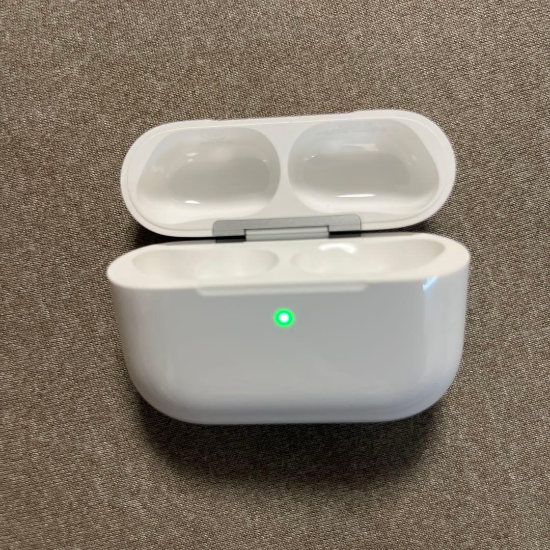最新AirPods Pro 3 本体 ホワイト
