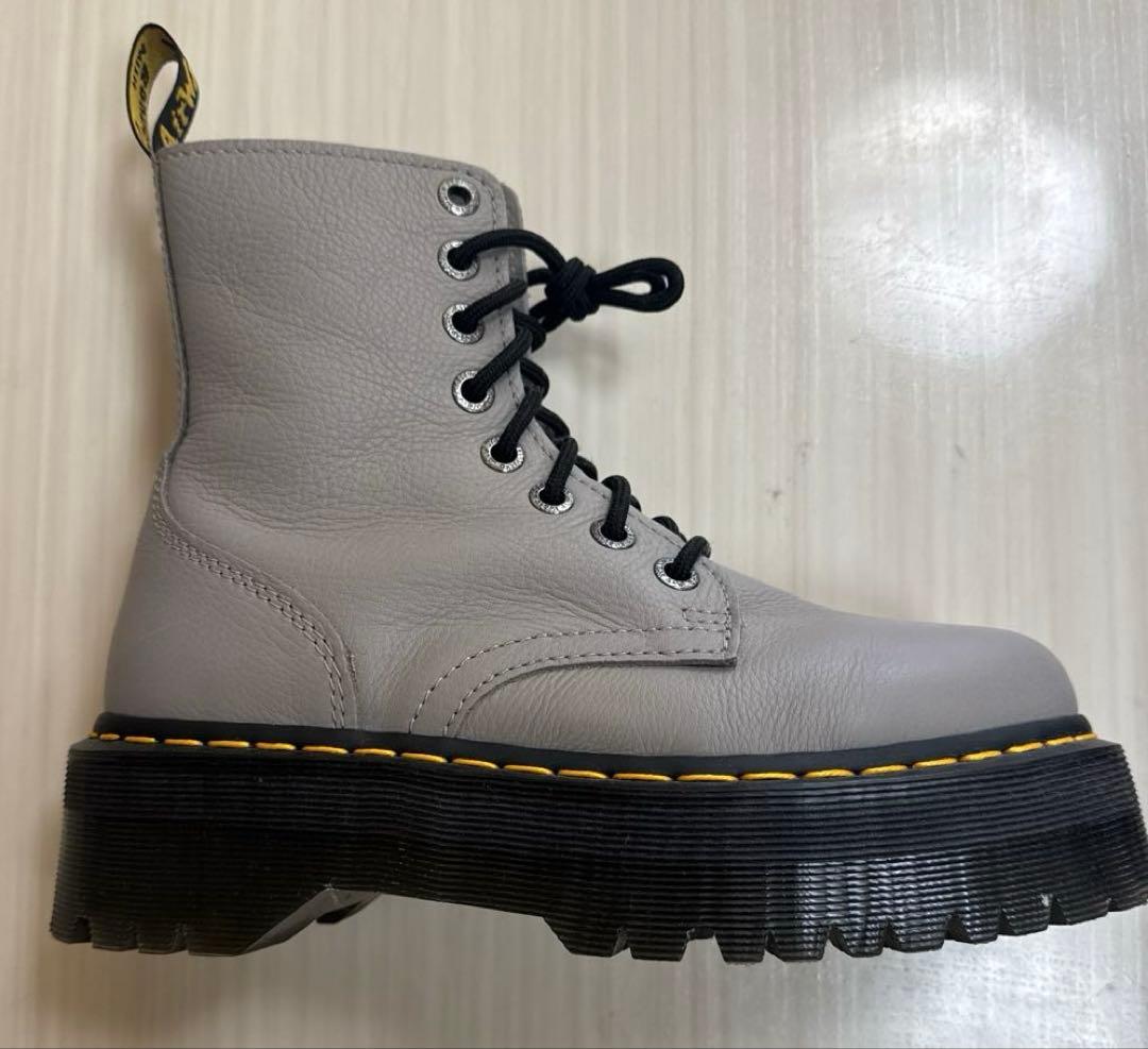 国内正規美品◎ドクターマーチン◎ 24.0 JADON III 8 ホール