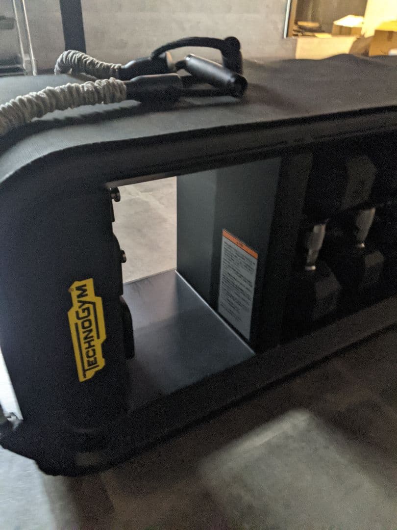 TECHNOGYM BENCH テクノジム　多機能トレーニングベンチ