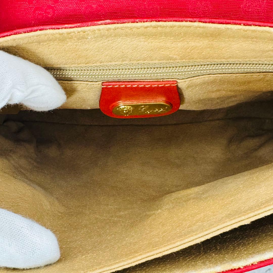 ✨GUCCI✨グッチ✨レッド✨ヴィンテージ✨ショルダーバッグ✨