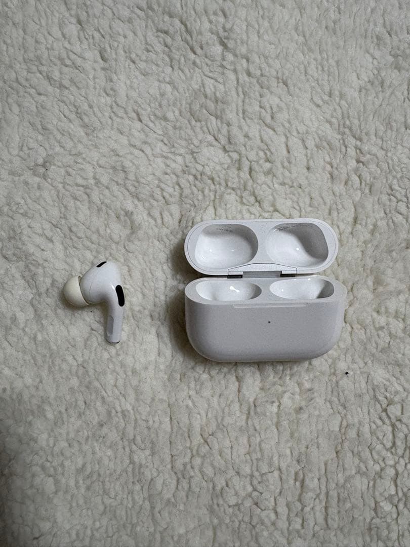AirPods Pro 第2世代 左耳＋充電ケースのみ 右耳欠品