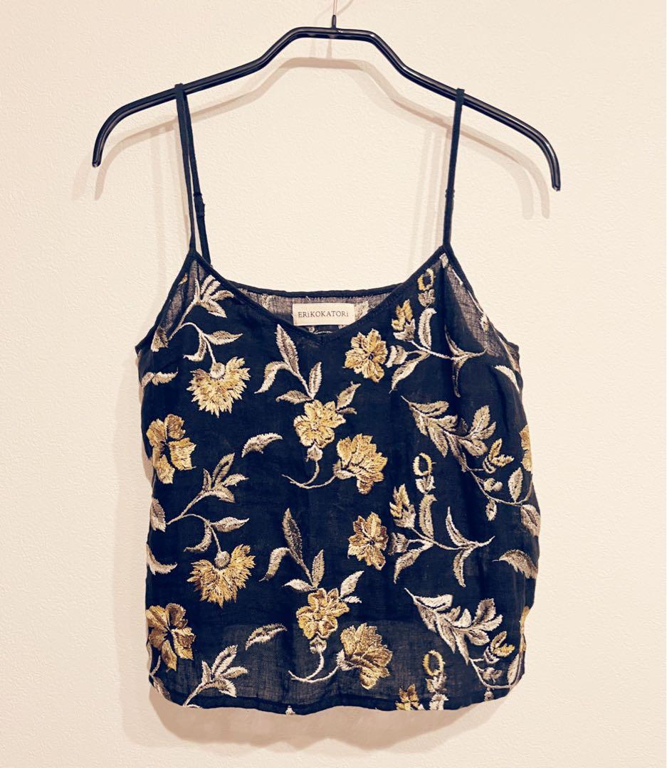 トップス ERIKO KATORI flower embroidery camisole