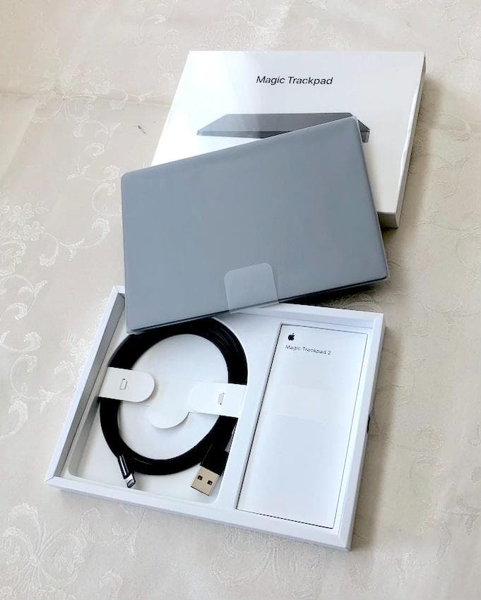 ほぼ新品｜スペースグレイ｜MAGIC TRACKPAD 2｜APPLE純正