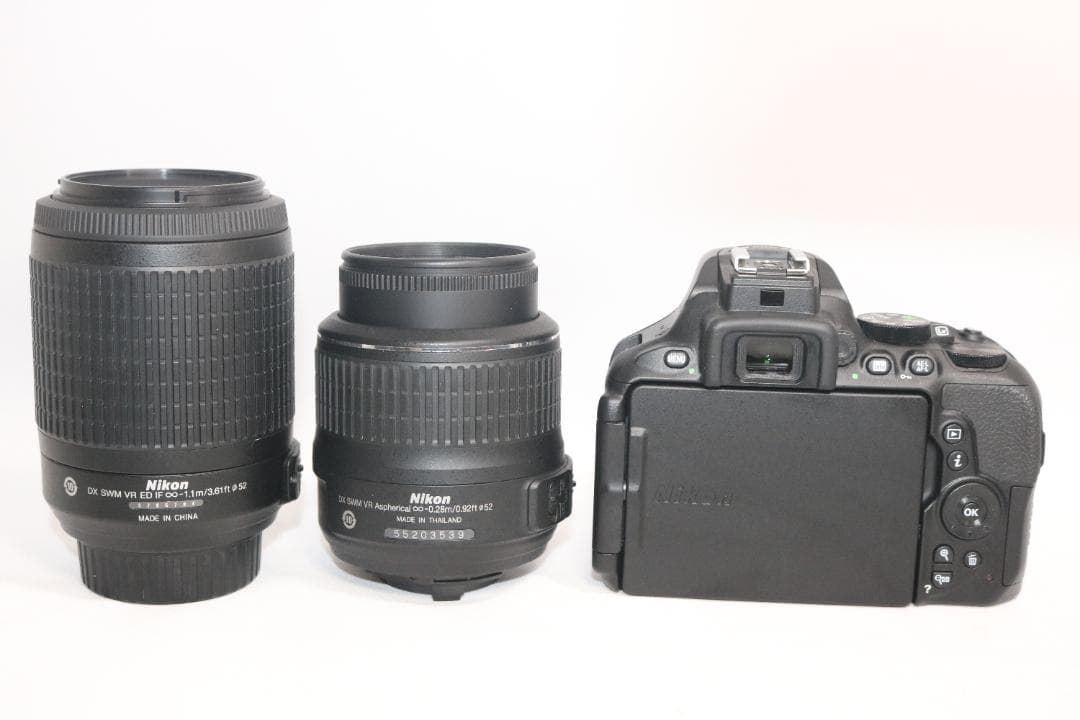 11/1まで美品⭐S回数少シリーズ最新！望遠レンズキット⭐️Nikon D5600