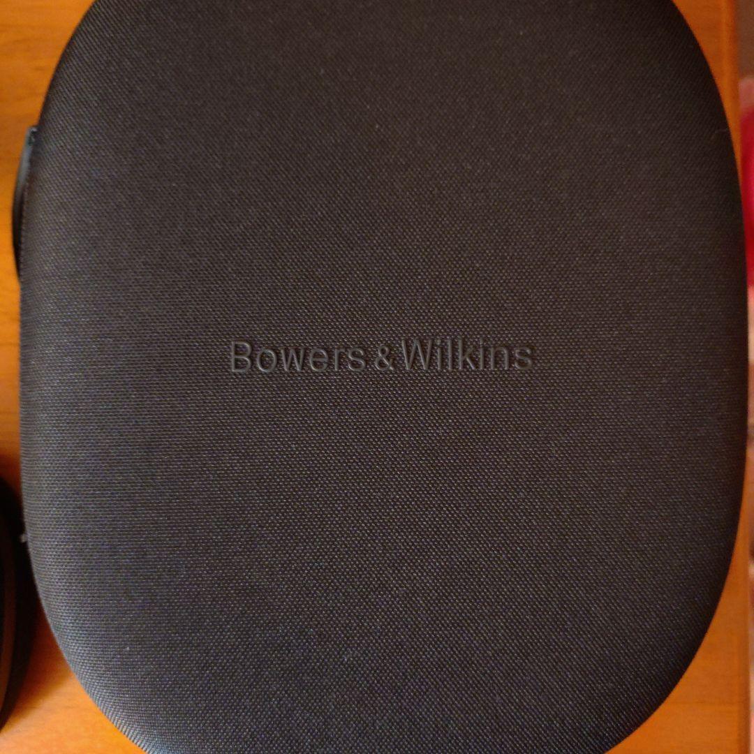 Bowers ＆ Wilkins PX8