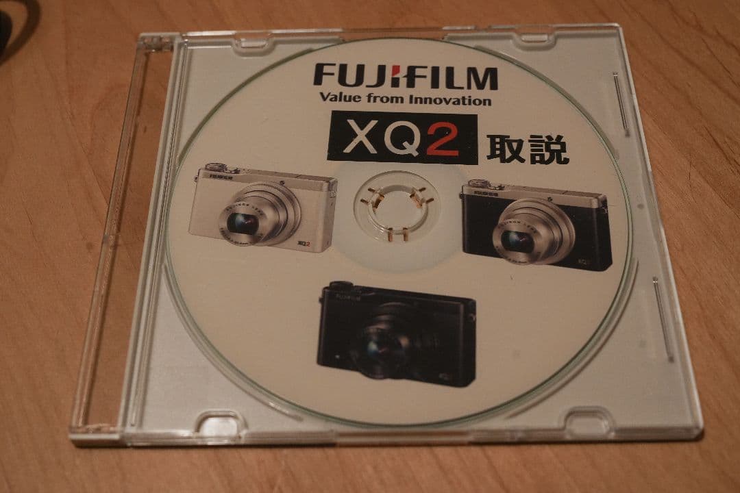 【動作確認済】FUJIFILM XQ2 シルバー コンパクトデジタルカメラ