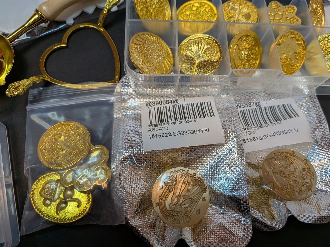 ⑤コラージュ　シール　紙もの　シーリング