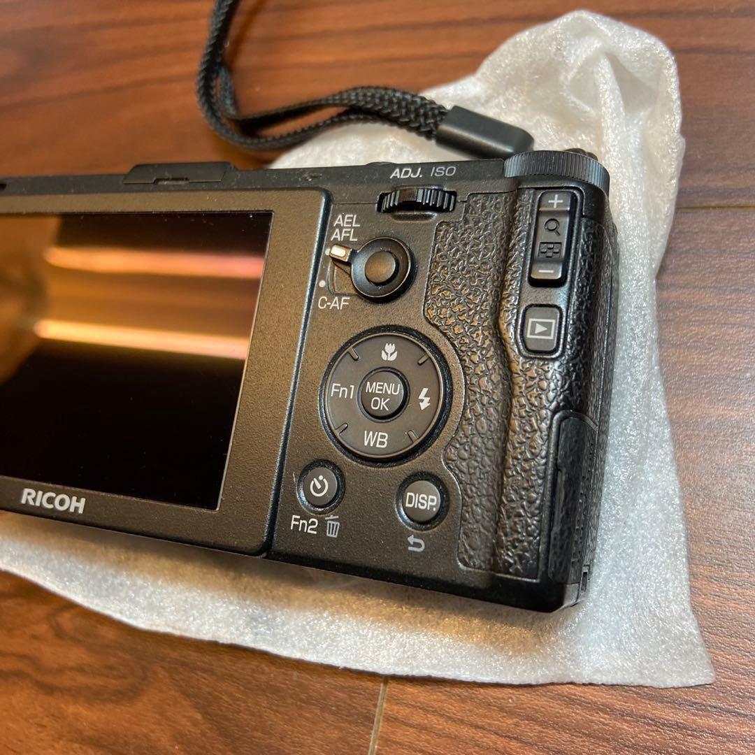 RICOH GR デジカメ ほぼ新品 4934
