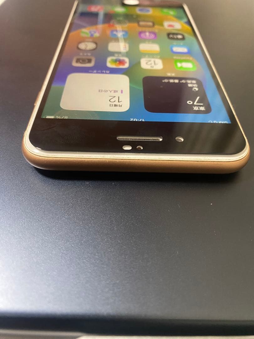 iPhone 8 Plus　ゴールド 本体のみ64GB SIMフリー