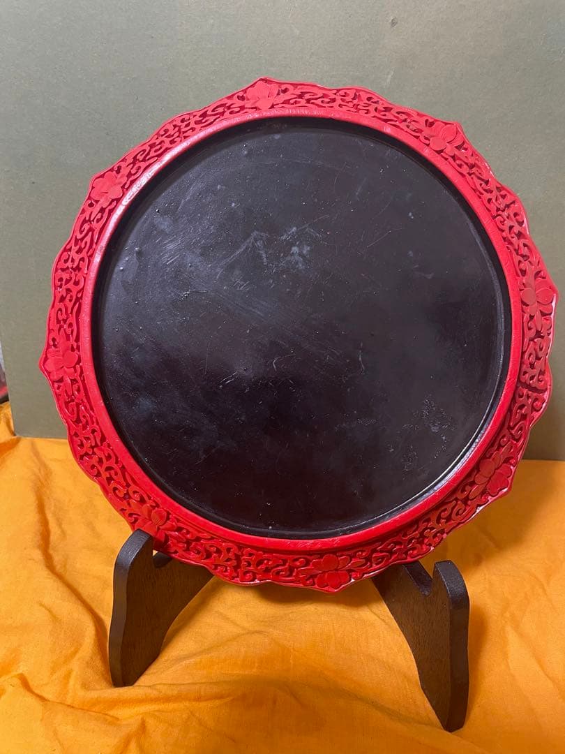 中国　剔紅　堆朱　輪花皿　飾皿