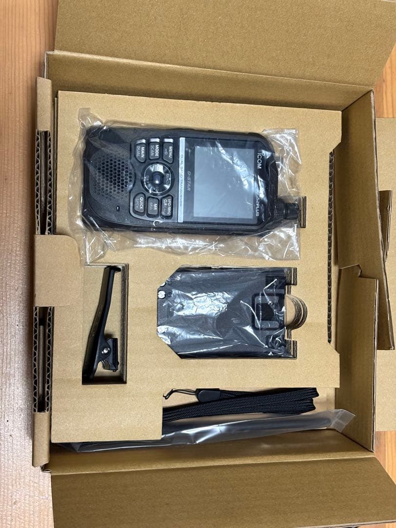 ICOM ID-52PLUS （付属品セット）詳細は商品説明ご覧下さい。