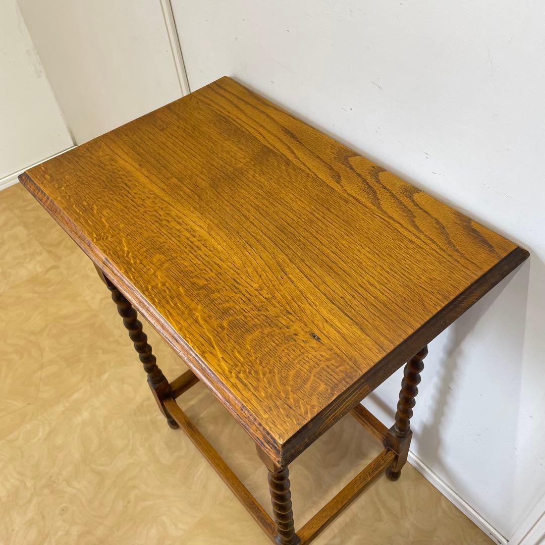 イギリス アンティーク サイドテーブル ツイストレッグ 英国 花台 テーブル