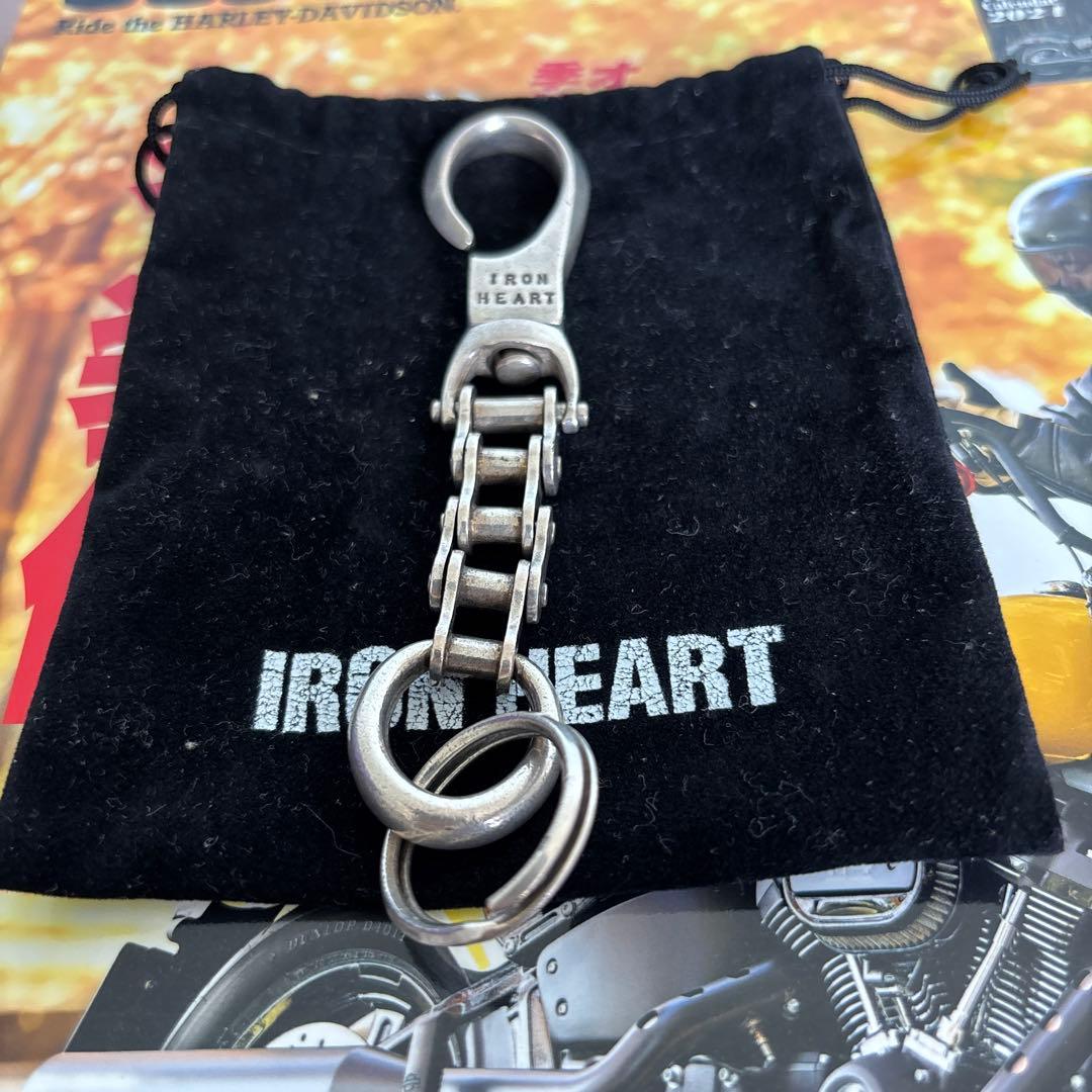 IRON HEART チェーン型キーホルダー バングル