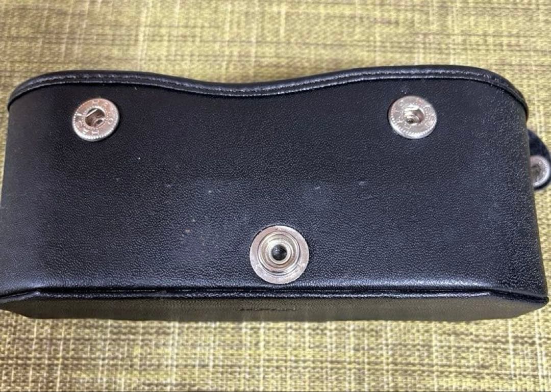 【Nikon FM10 】フィルムカメラ 35〜70㎜レンズ、専用ケース付き