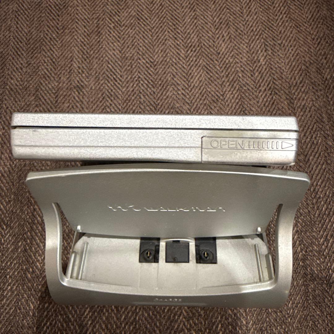 SONY ポータブルミニディスクプレーヤー MZ-E909　動作品