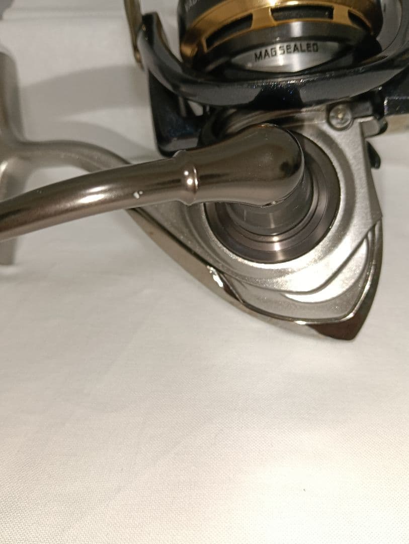 ​【美品】ダイワ 15 ヴァデル 4000H（DAIWA VADEL）