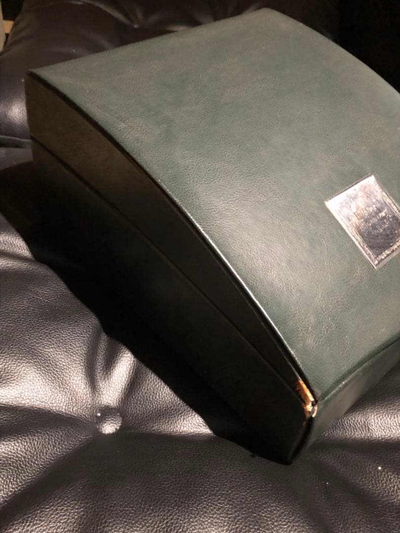 ヘネシー　バカラ♦️旧クリスタルボトル♦️空瓶 箱 付属品多数あり♦️補償付　送料込