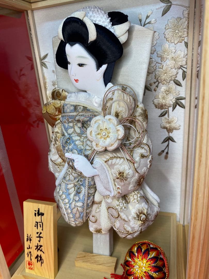羽子板　総檜造り白木ガラスケース８号・サイズ間口約２５×奥行約２１×高さ約３８㎝