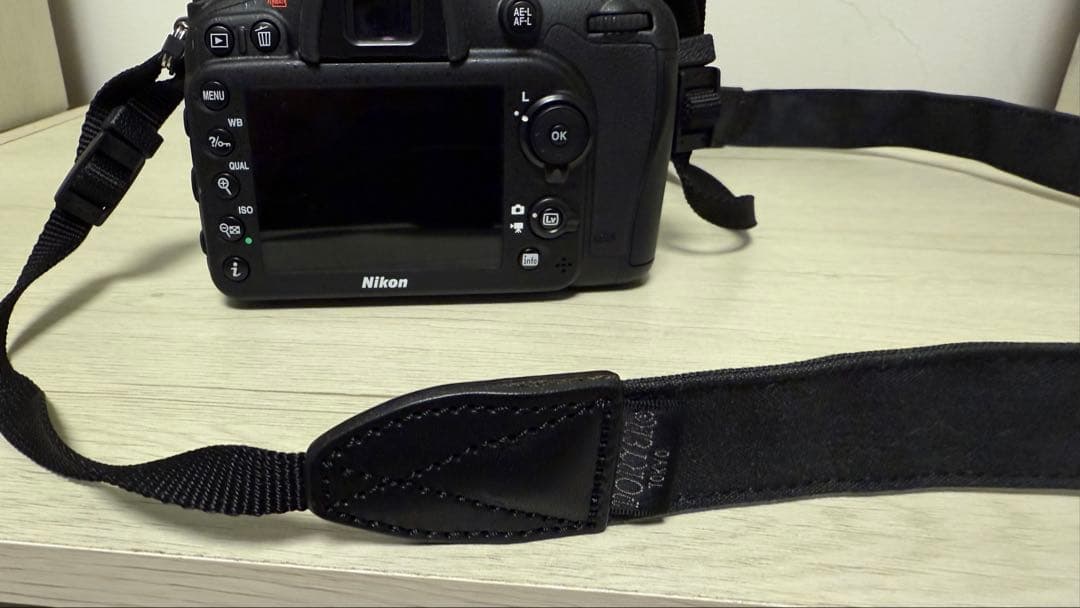 Nikon D7100 デジタル一眼レフ カメラ