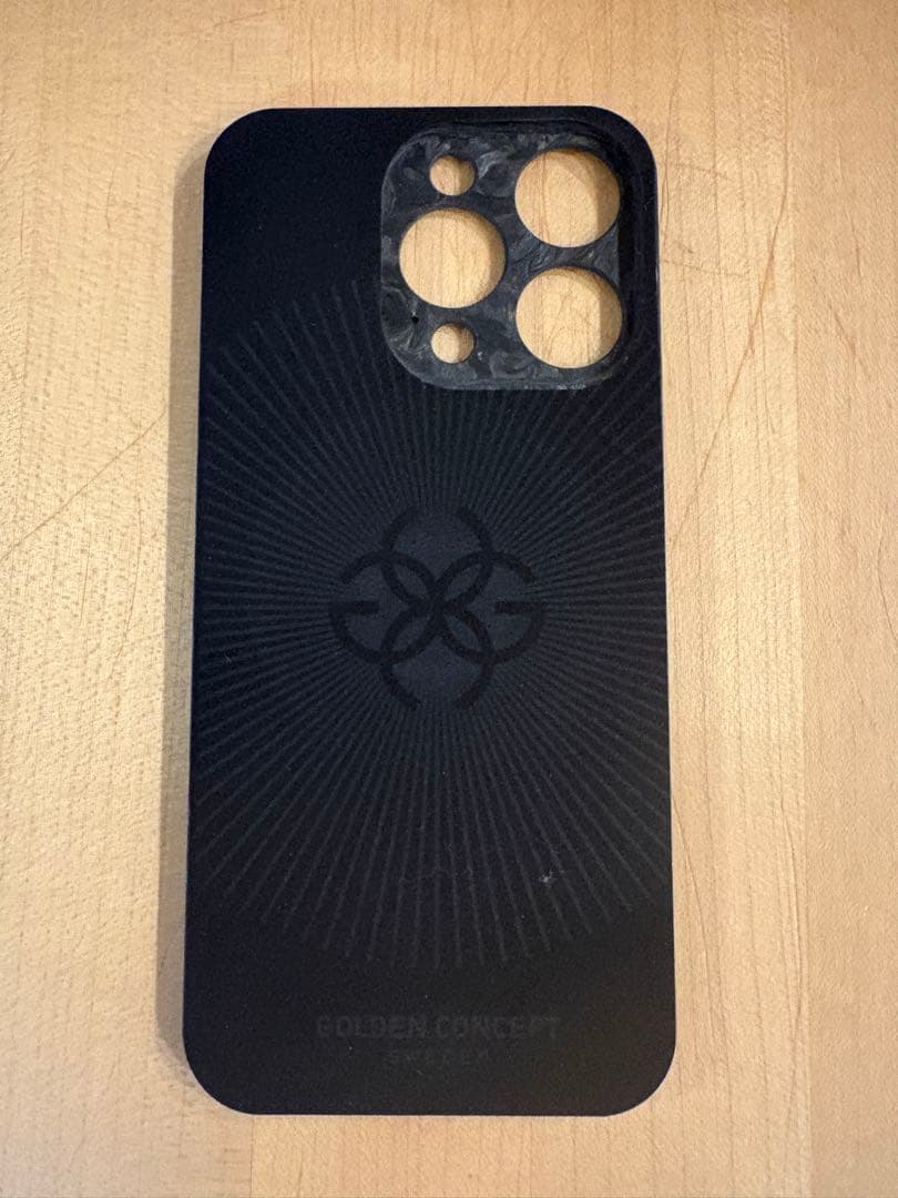新品50％offゴールデンコンセプトiPhone16 PRO用カーボンケース