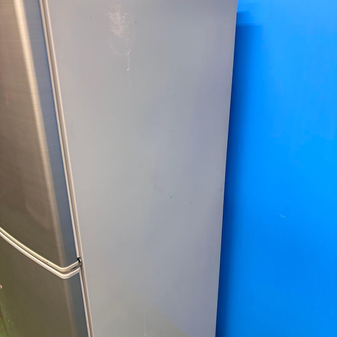 570 シャープ　中型冷蔵庫　200L強　格安　小型　一人暮らし　同棲