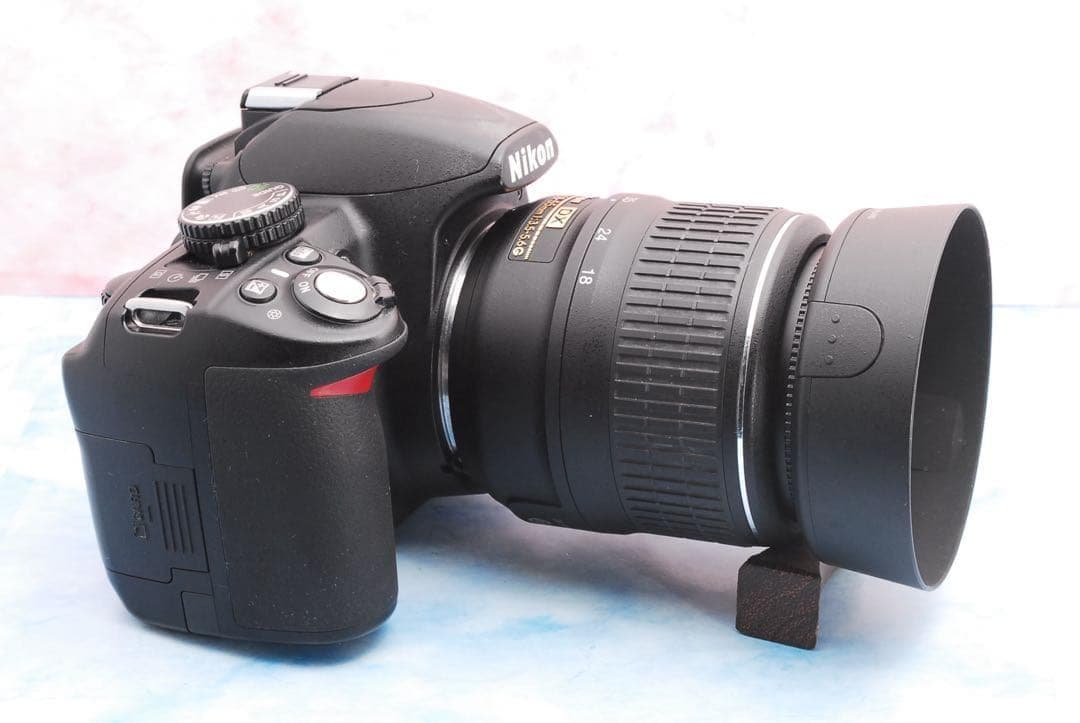 Nikon D3100★初心者向け★手ぶれ補正レンズ付★一眼レフカメラ