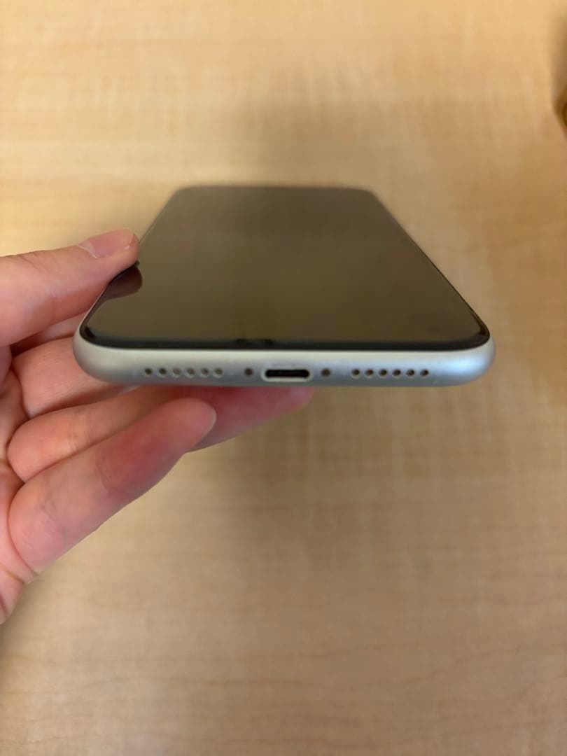 iPhoneXR ホワイト 64GB