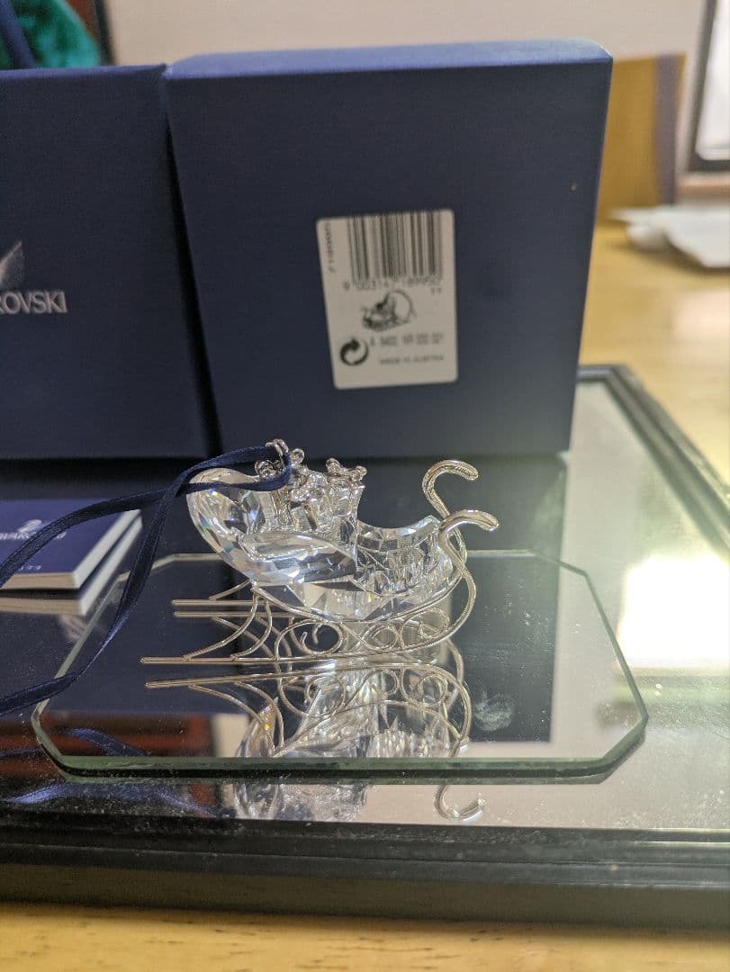 スワロフスキー オーナメント ソリ 置物