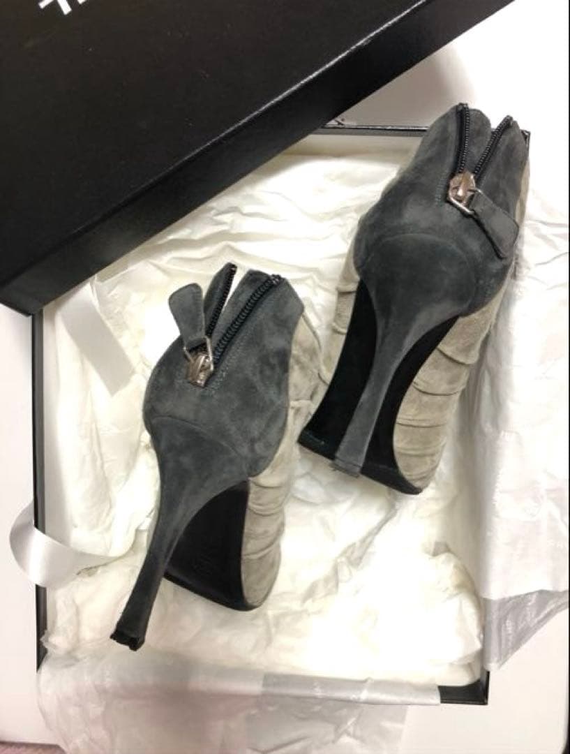 ★ CHANEL シャネル　グレー ラッフルブーティ★美品★