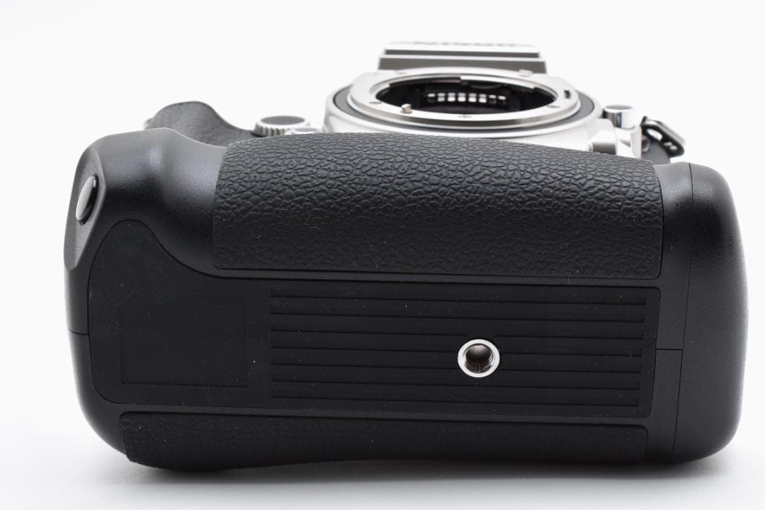 ほぼ新品 ニコン　Nikon Df ボディ 《ショット数395回》 1279