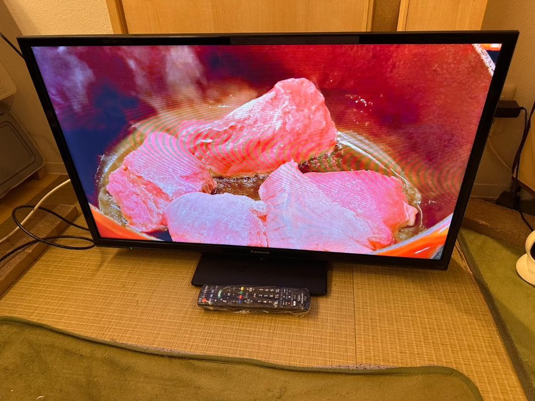 Panasonic　パナソニック　32型テレビ　テレビ TH-32G300