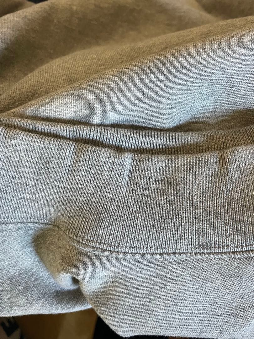 BALENCIAGA ロゴ刺繍デザインスウェット