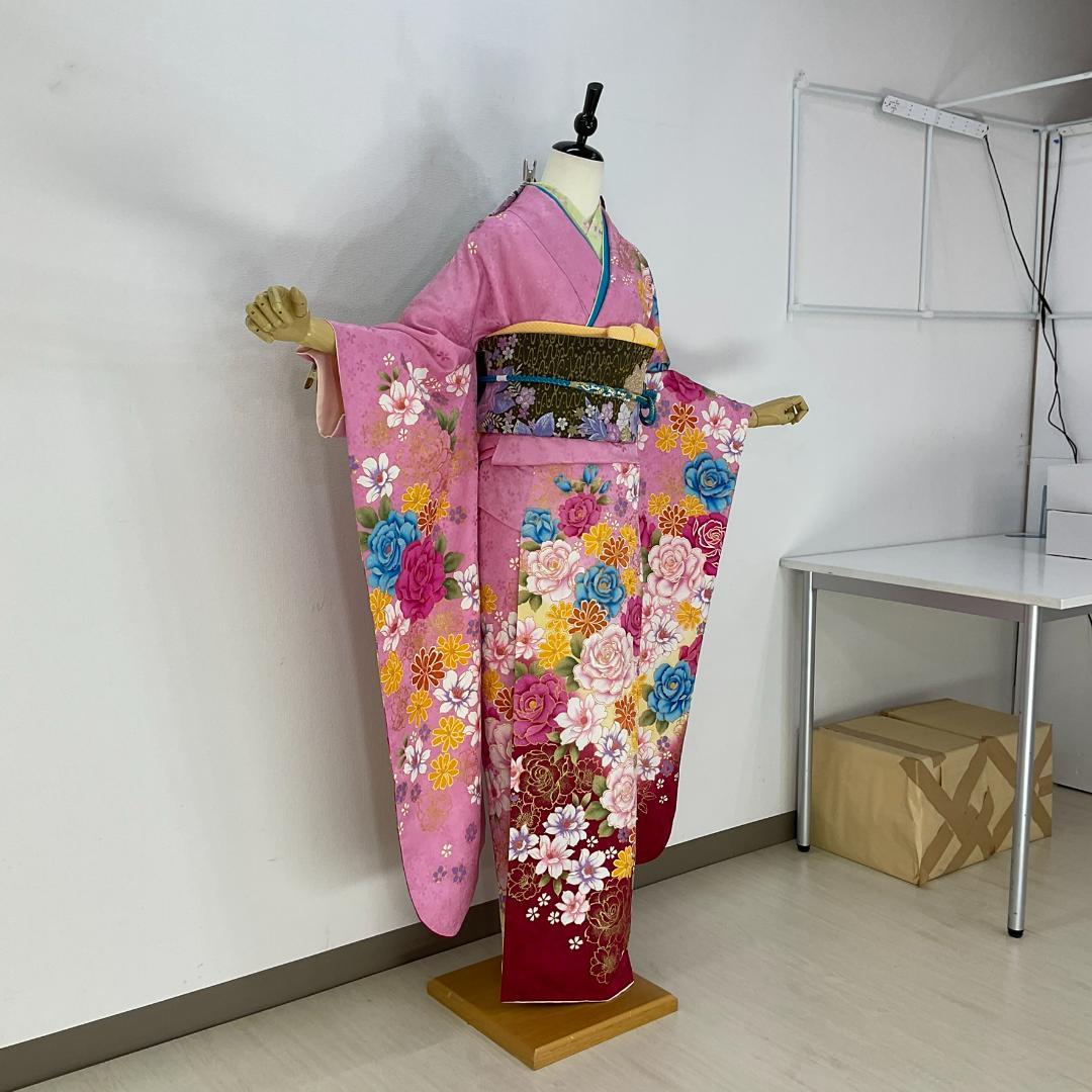 ミニーママ専用　お振袖 ピンク　薔薇づくし　正絹　美品　成人式