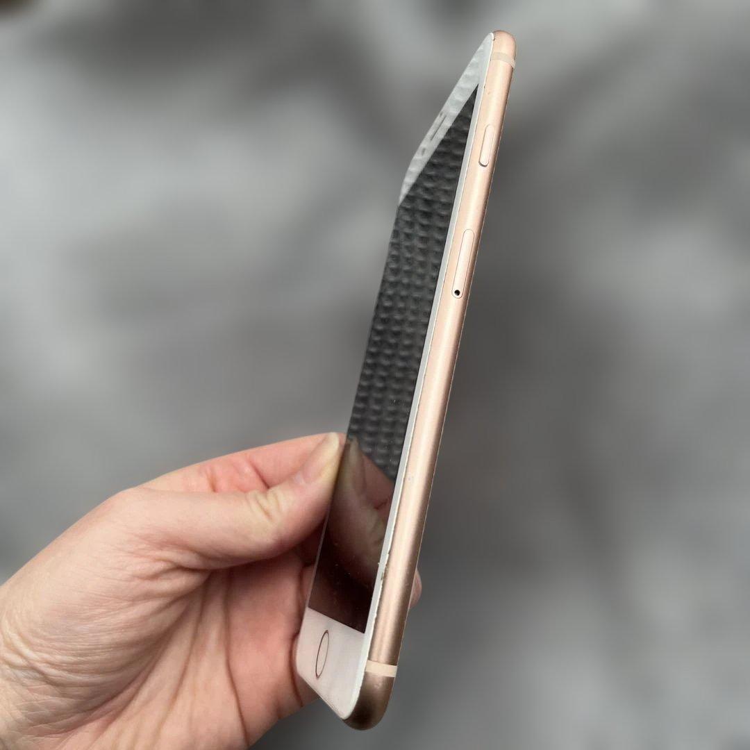 ［SIMフリー］iPhone 8 Puls 64G ゴールド 本体