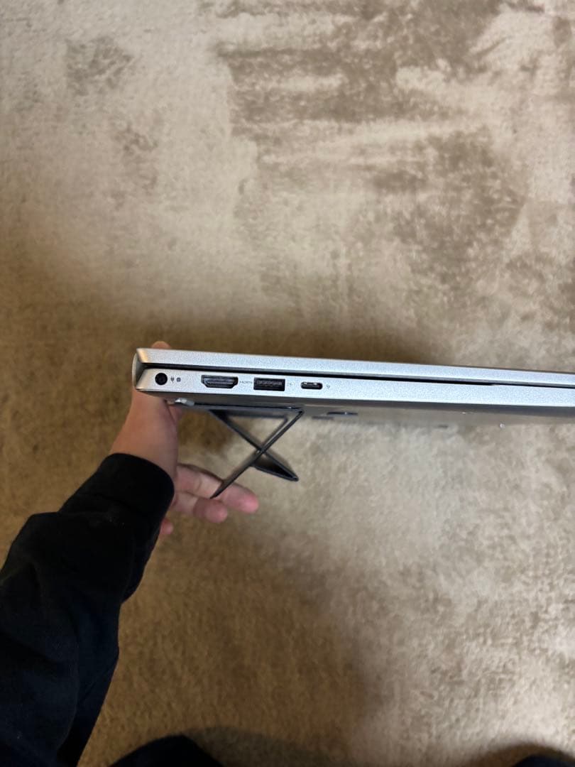 Dell Inspon16 5620 メモリ16GB Corei7