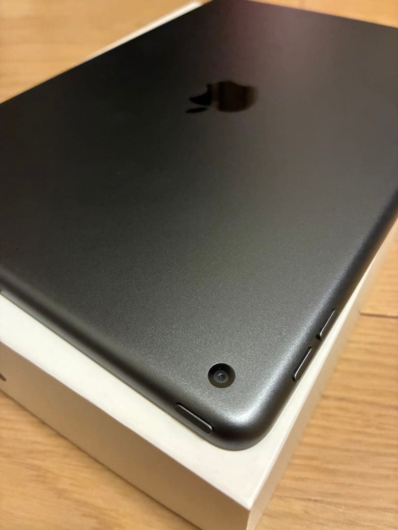 Apple iPad 10.2インチ スペースグレー 32GB 本体