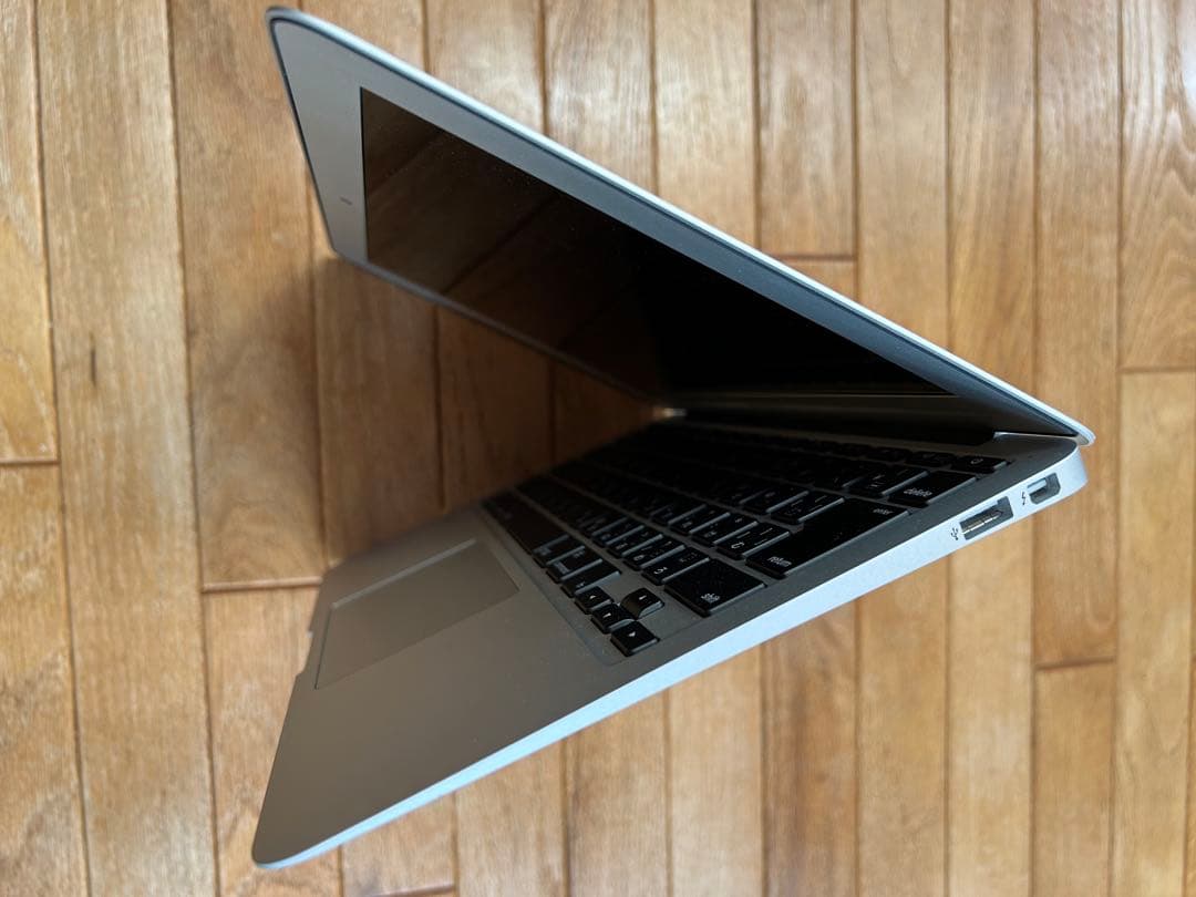 【超美品】MacBookAir11インチ2014 充電回数少 純正充電器 箱付