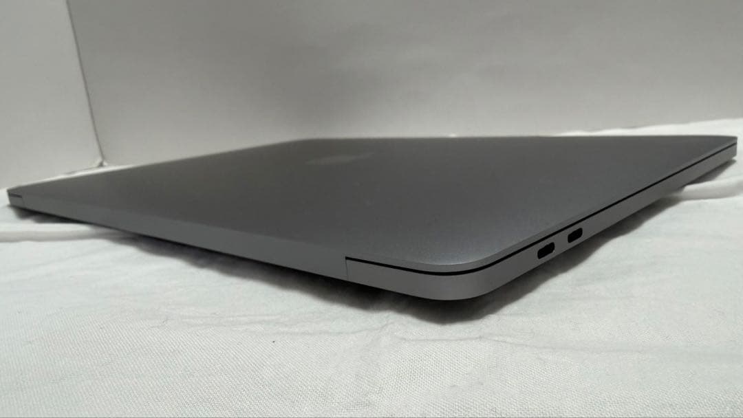 MacBook Pro MXK32J/A 2020年 [スペースグレイ]美品！