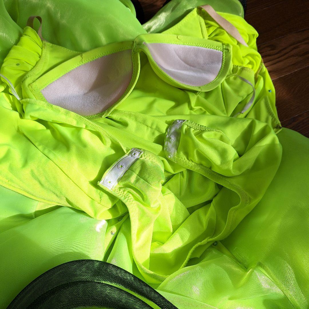 社交ダンス　ラテン蛍光イエローグリーンドレス　チョーカースワロフスキーベルト付き