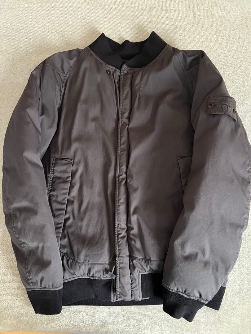 ストーンアイランド　ゴースト　ボンバージャケット