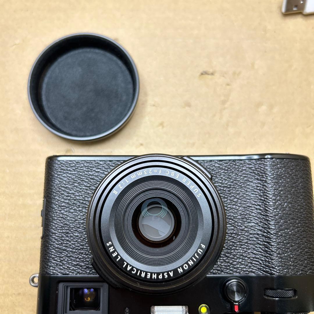 Fujifilm (富士フイルム) X100V デジタルカメラ　ブラック