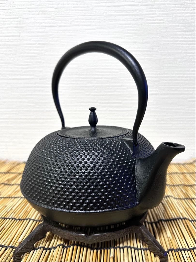 未使用品、栞付　南部盛榮堂ＯＩＧＥＮ造　平形アラレ　メーカー保証ＩＨ対応品