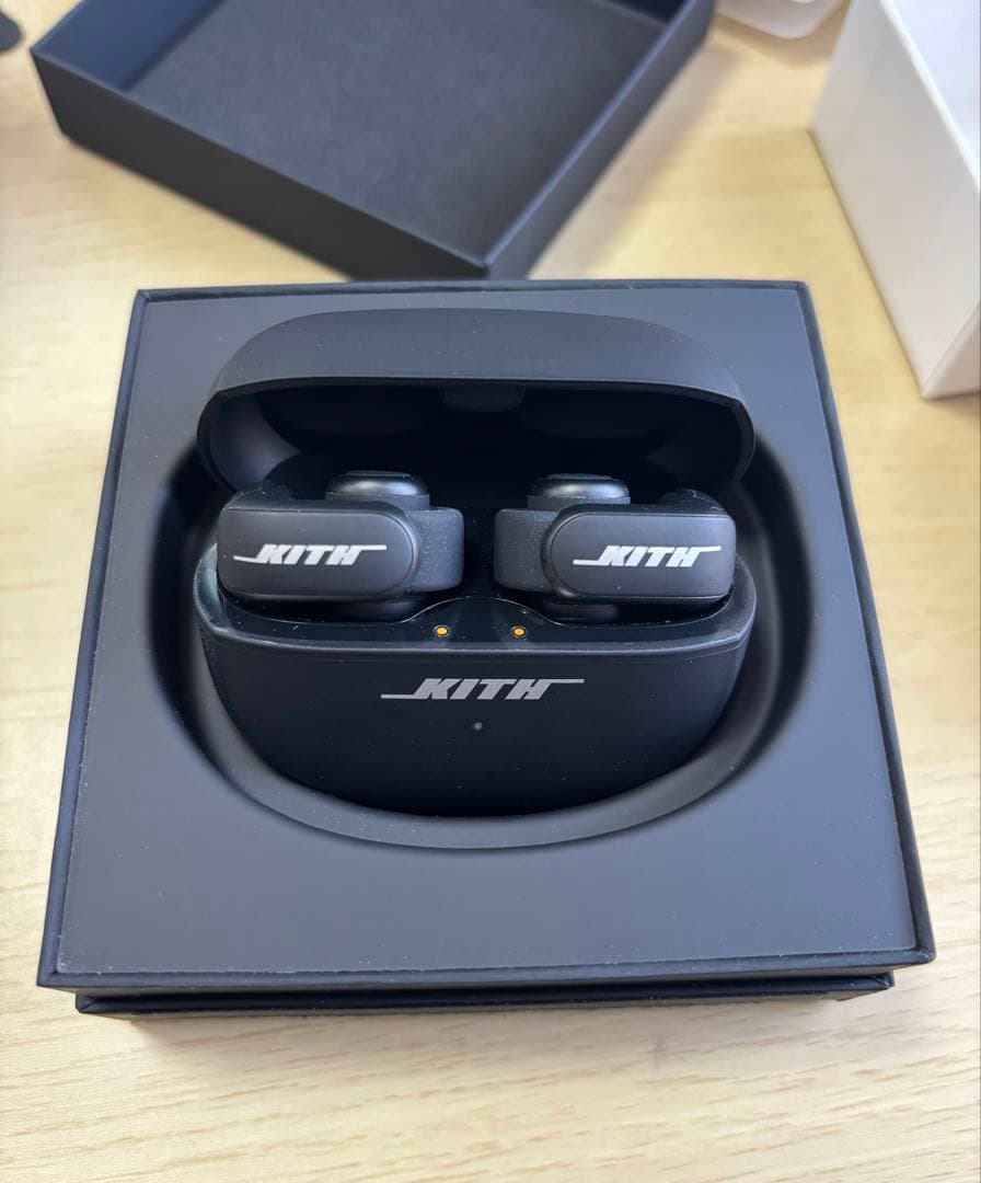 KITH Bose Ultra Open Earbuds ブラック