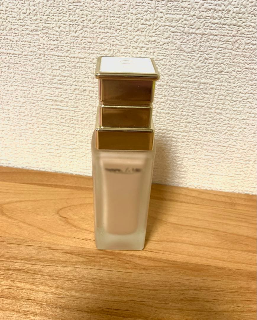 ディオールプレステージ　ル　プロテクター　UVミネラルBB 01 30ml