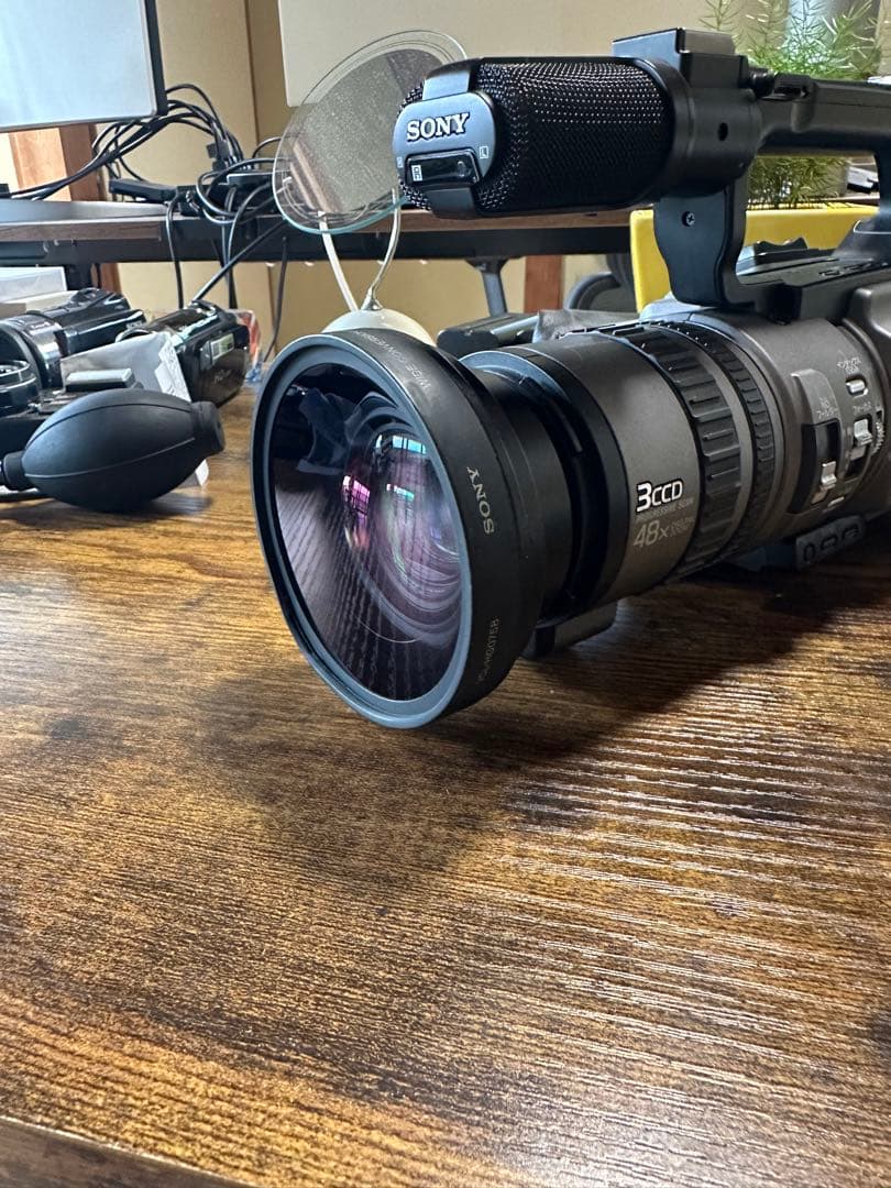 ビデオカメラ SONY handycam DCR-VX2100