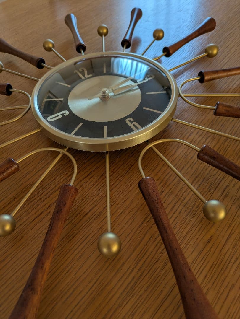 ミッドセンチュリー・モダンスタイル　壁掛時計