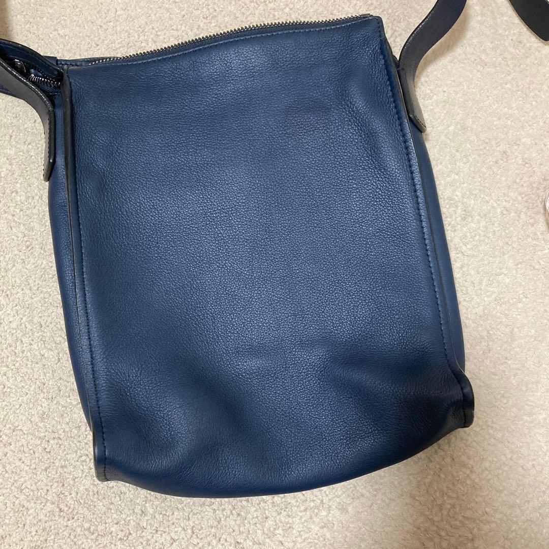 BALLY ネイビー レザー ショルダーバッグ
