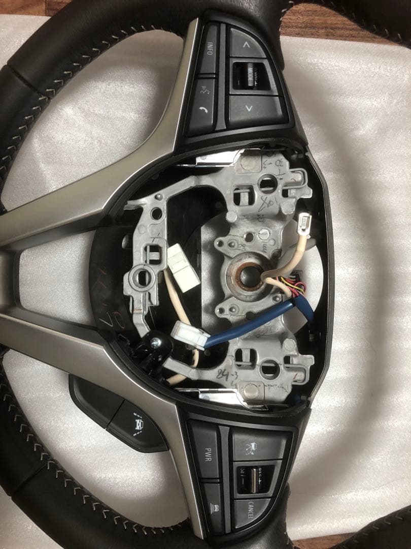 スズキ スペーシア MK５３Sハンドル